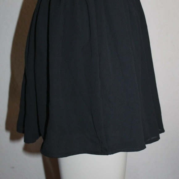 GUESS CHIFFON SKIRT COLOR BLACK SIZE M - Picture 5 of 5